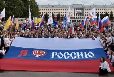 Транспарант 300х600 см, шелк, на завязках Транспарант 300х600 см, шелк, на завязках